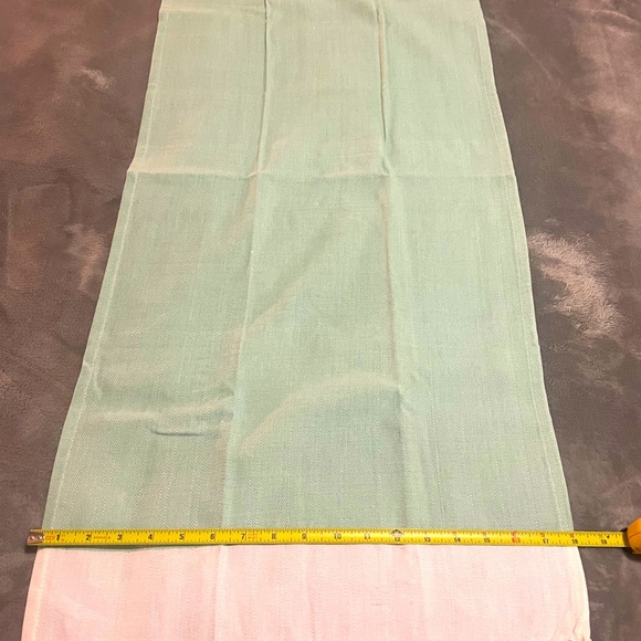 NEW Boutique sea foam green towels. Great for beach house bathroom or similar - Picture 4 of 5